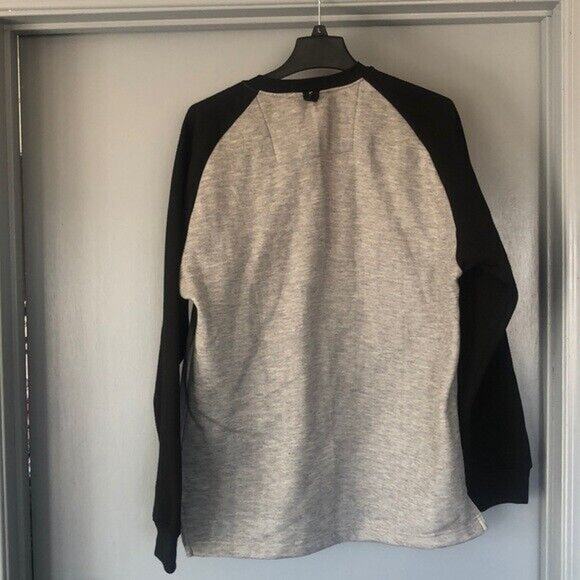 Sahara Club Men’s L Black And Gray Long Sleeve Pull Over sweatshirt buttons - Picture 2 of 5